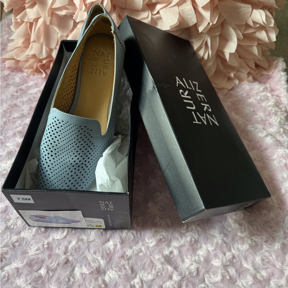 Naturalizer Lorna 2 Women’s Loafers - Picture 6 of 6